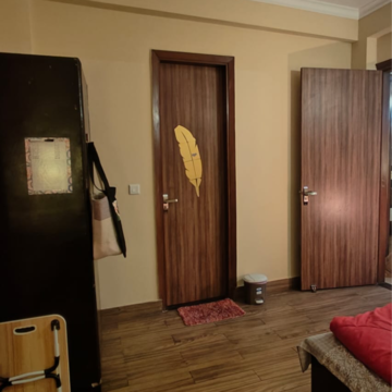 Living Room in 2.5 BHK Villa at Sector 23 – for Rent