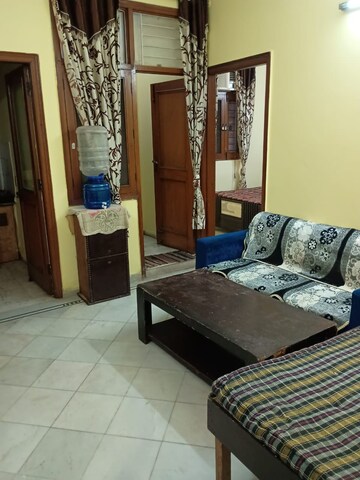 2 BHK Builder Floor For Rent in New Gupta Colony