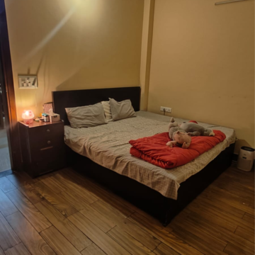 Bedroom in 2.5 BHK Villa at Sector 23 – for Rent