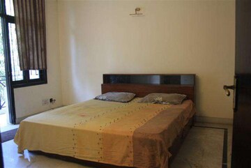 Bedroom in 2 BHK Independent House at Sector 4 – for Rent