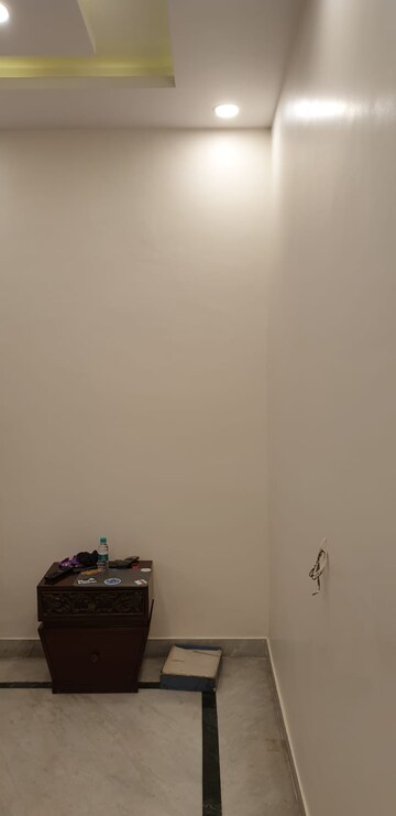 Furnished Amenities in 2 BHK Independent House at Sector 4 – for Rent