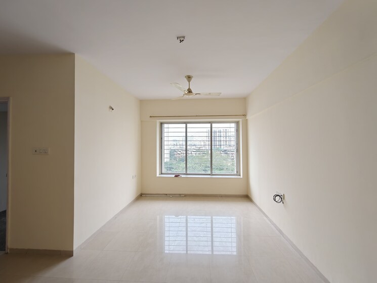 Room, siddhachal-phase-5-chs-ltd 2.5 Bedroom 800 Sq.Ft. Apartment In Vasant Vihar Thane 9052214