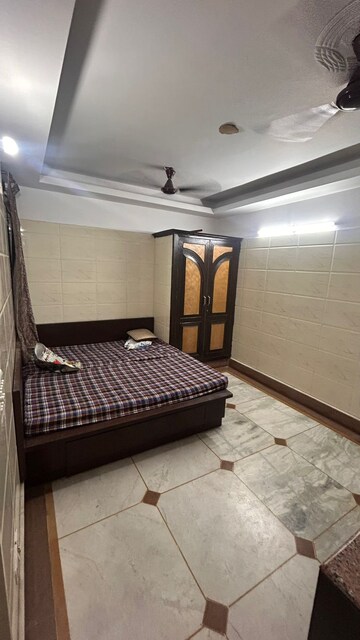Bedroom in 2 BHK Builder Floor at Malviya Nagar – for Rent