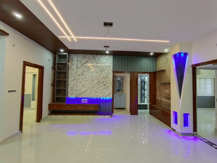 Living Room, nri layout 6+ Bedroom 5000 Sq.Ft. Builder Floor In Nri Layout Bangalore 9047822