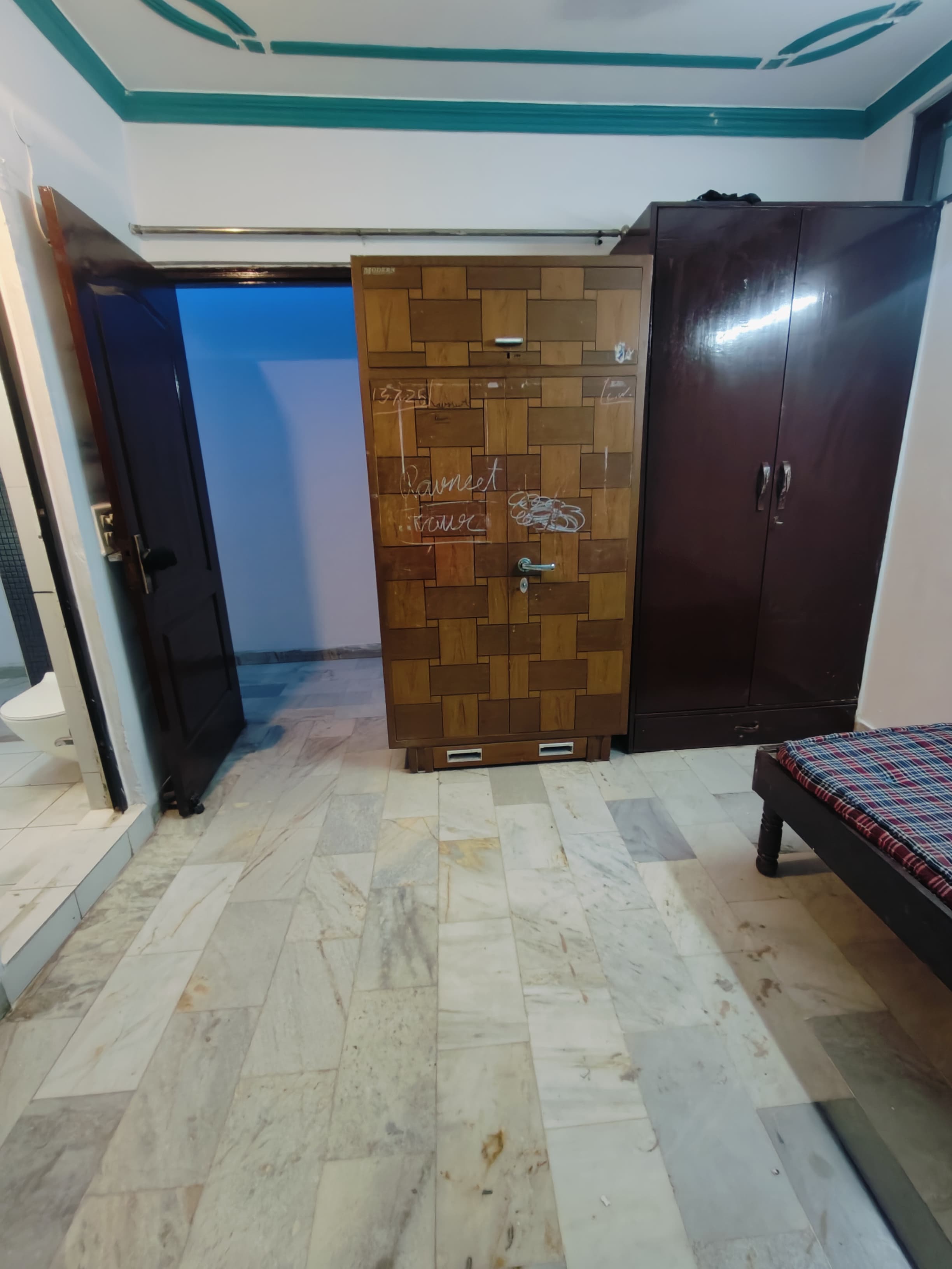 2 BHK + Extra Room Builder Floor For Rent in Khirki Extension 