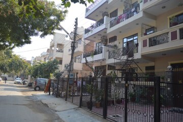 2 BHK Independent House For Rent in Sector 4