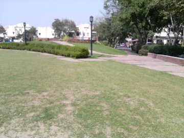2 BHK Independent House – Garden View at Sector 4 - for Rent