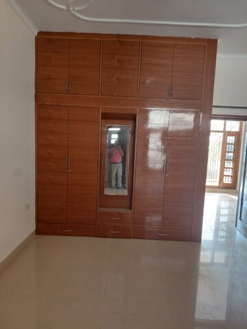 Living Room in 2 BHK Independent House at Sector 21 – for Rent