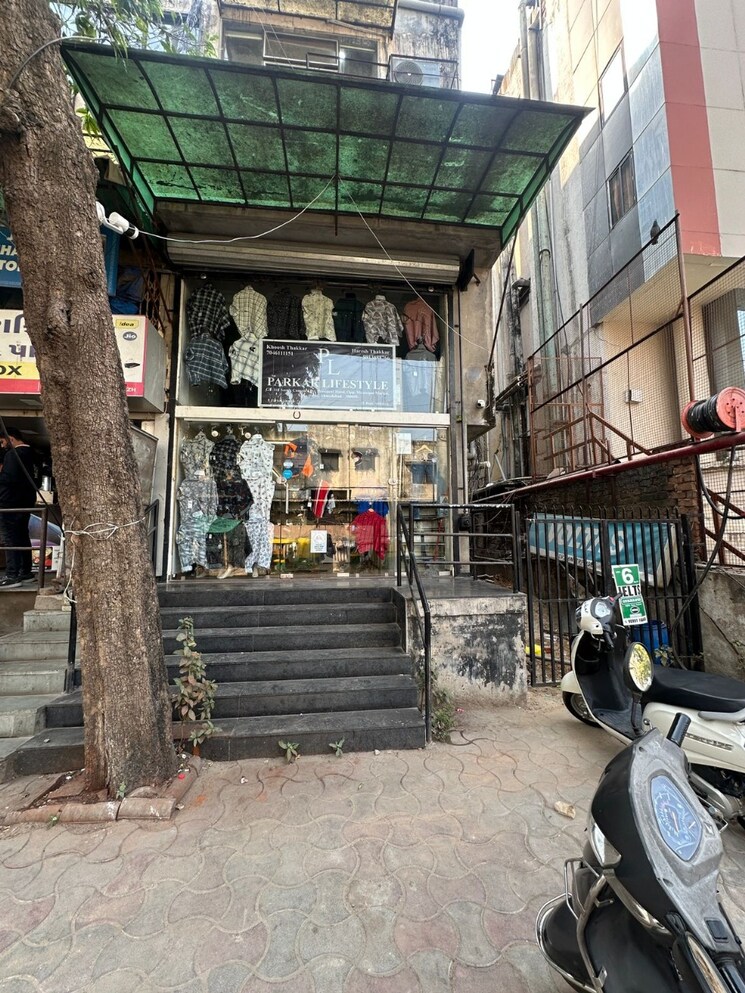 Exterior View, navrangpura Commercial Showroom 1500 Sq.Ft. In Navrangpura Ahmedabad 9052260