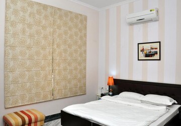 Bedroom in 3 BHK Independent House at Sector 4 – for Rent