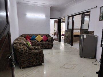 Living Room in 1 BHK Apartment at Karol Bagh – for Rent