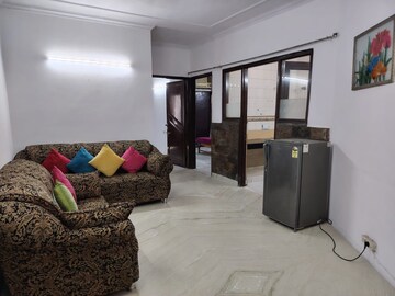 Living Room in 1 BHK Apartment at Karol Bagh – for Rent