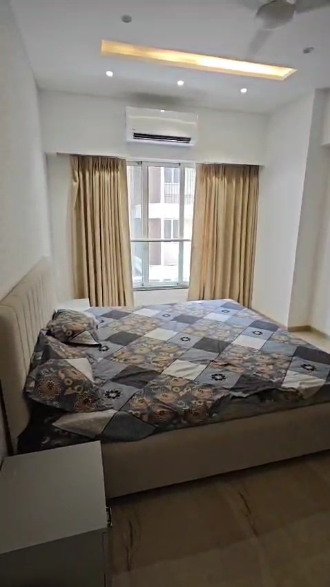 3 BHK Apartment For Rent in Juhu Gulmohar 