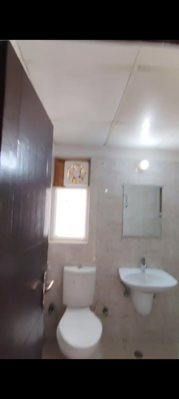 Bathroom, fusion-homes 2.5 Bedroom 1155 Sq.Ft. Apartment In Tech Zone 4 Greater Noida Greater Noida 9052311