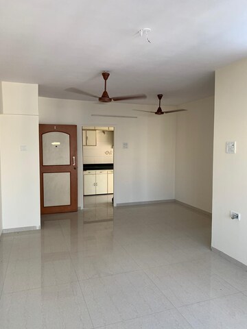 Room in 2 BHK Apartment at Oakland Park, Andheri West – for Sale