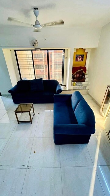 Team Area in 3 BHK Apartment at Four Bunglows – for Rent