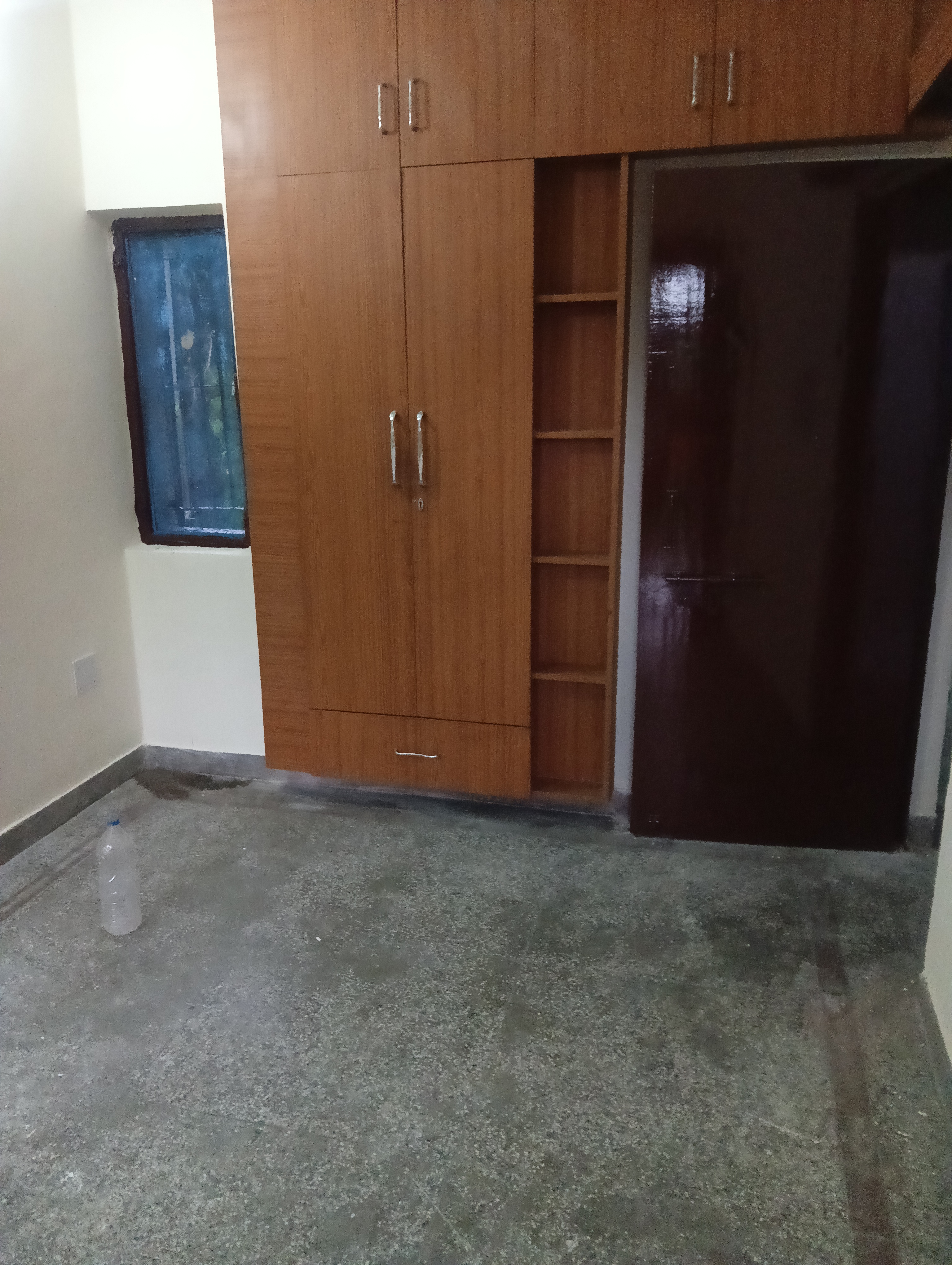 1 BHK + Pooja Room Apartment For Rent in Sai Apartments Noida