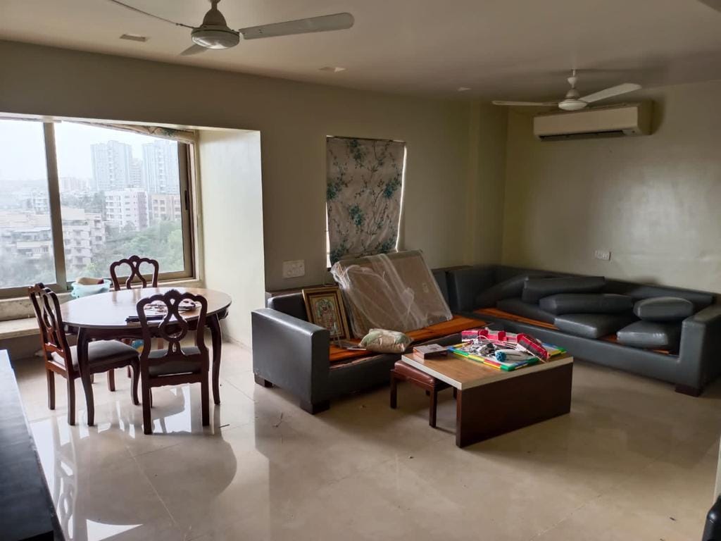 3 BHK + Servant Room 1200 Sq.Ft. Apartment in Versova Heights