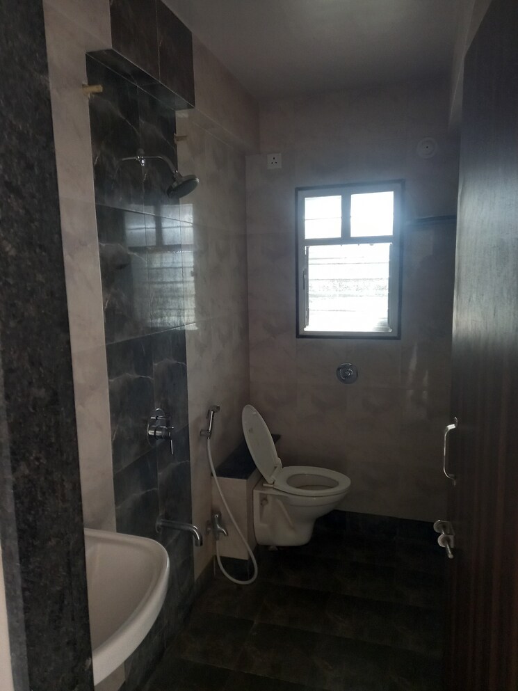 Bathroom, pgd-pinnacle 2 Bedroom 752 Sq.Ft. Apartment In Mundhwa Pune 9052378