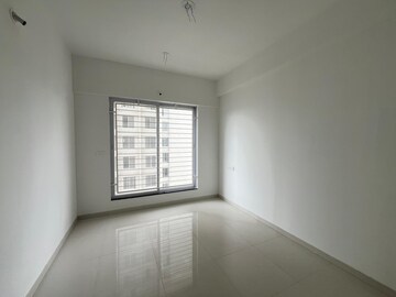 Room in 2 BHK Apartment at Goel Ganga Altus, Kharadi – for Rent