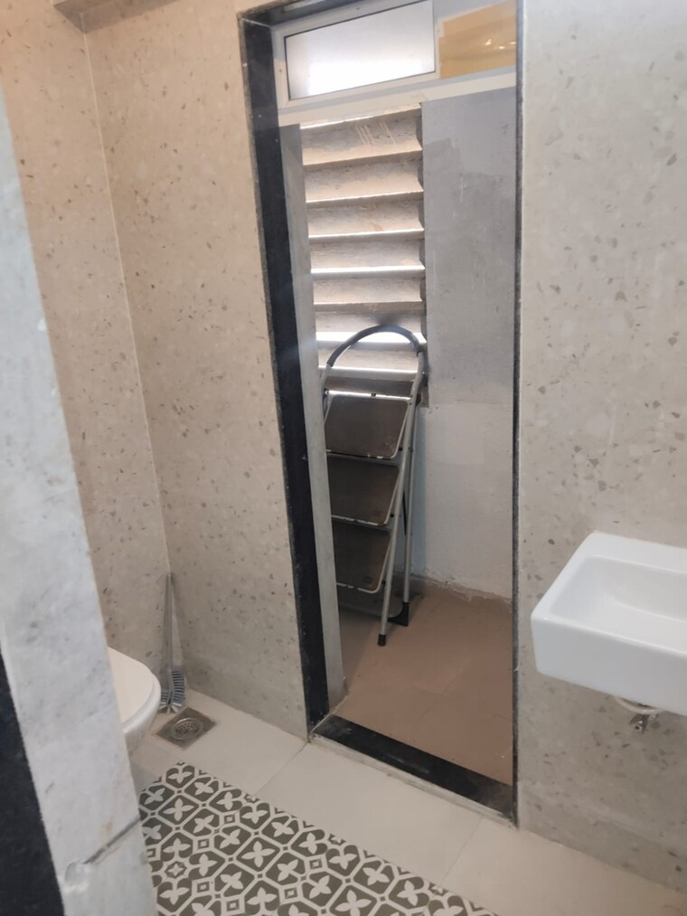 Attached Bathroom, cosmos-hilton 1 Bedroom 422 Sq.Ft. Apartment In Patlipada Thane 9052385