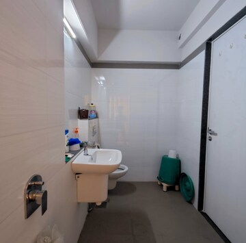 Bathroom in 2 BHK Apartment at Rustomjee Urbania Azziano, Thane West – for Rent