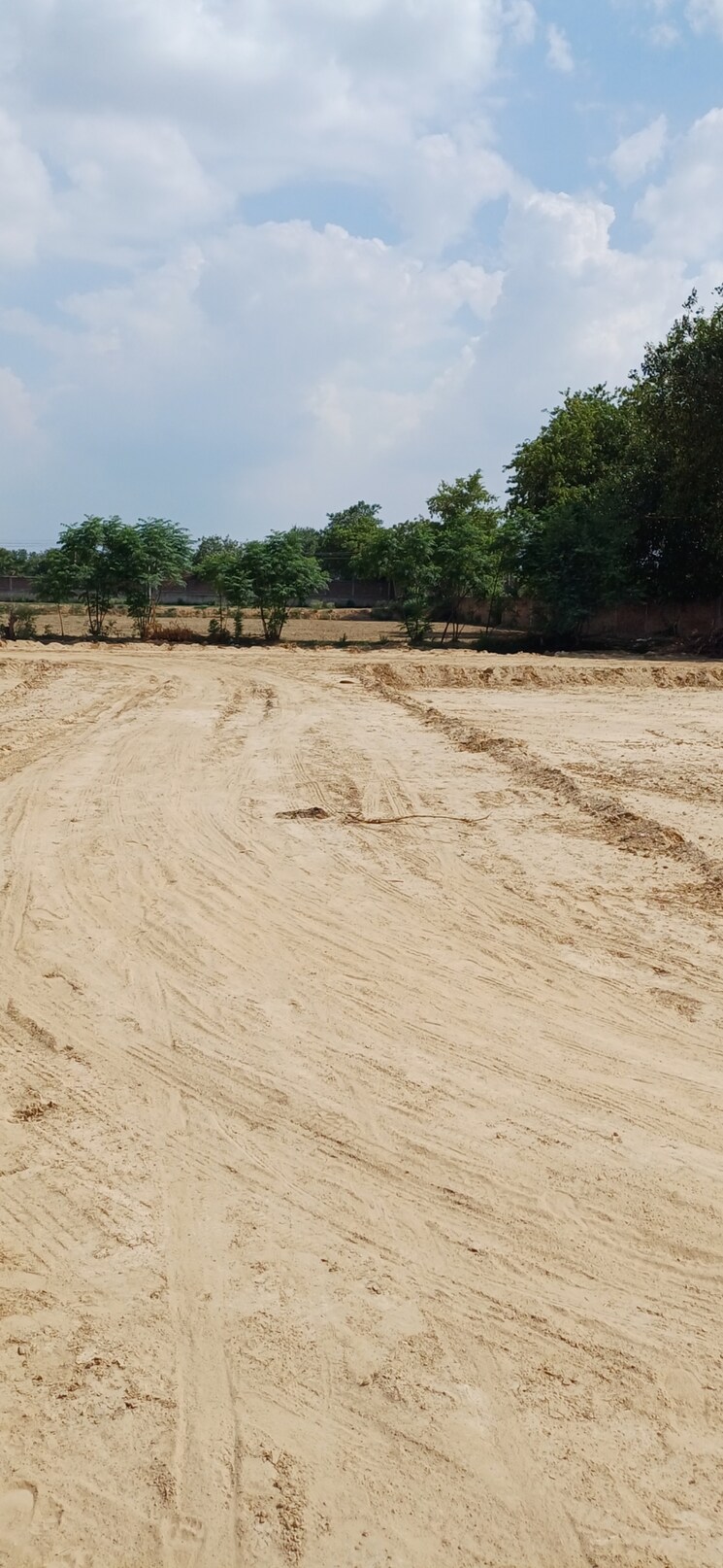 undefined, dheeraj nagar  88 Sq.Yd. Plot In Dheeraj Nagar Faridabad 9052393