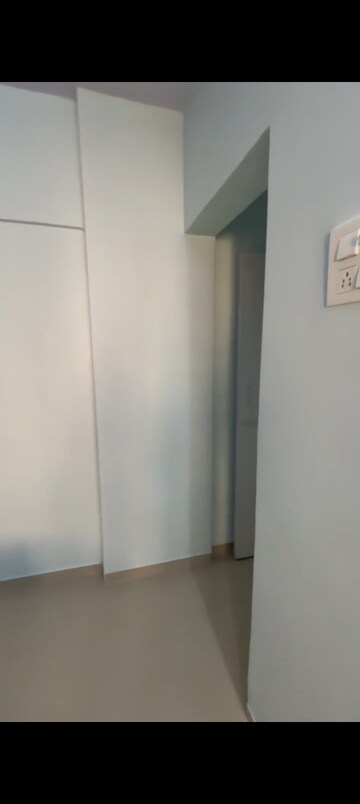 Room in 1 BHK Apartment at Marol – for Rent