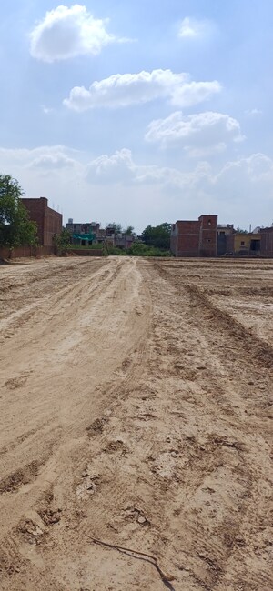 Plot For Sale in Dheeraj Nagar