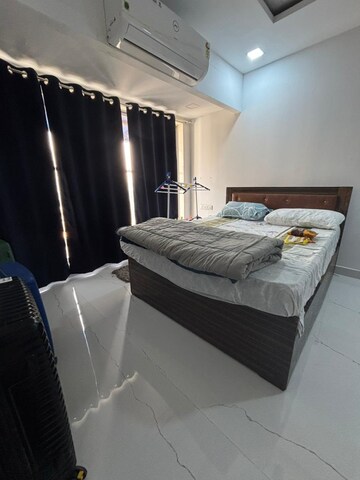 Bedroom in 3 BHK Apartment at Four Bunglows – for Rent