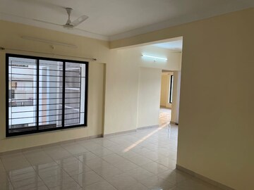 Room in 2 BHK Apartment at Rohan Garima Phase II, Model Colony – for Rent