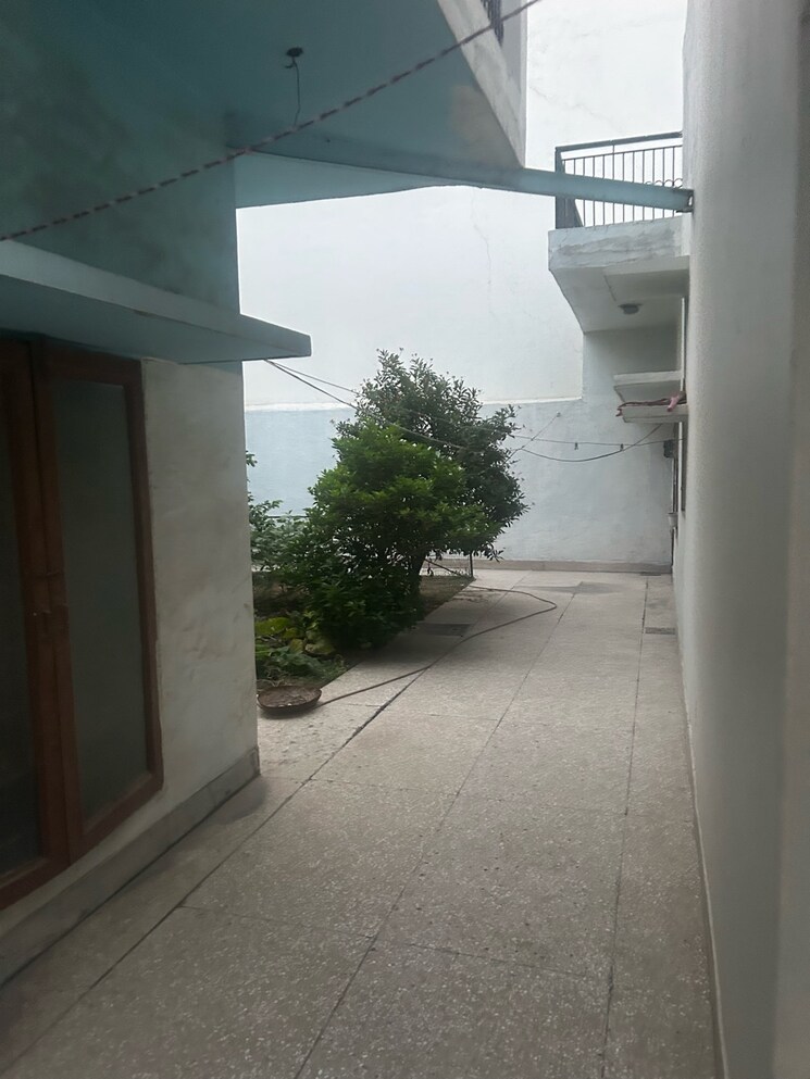 Exterior View, kavi nagar block h 4 Bedroom 4500 Sq.Ft. Independent House In Kavi Nagar Block H Ghaziabad 9050596