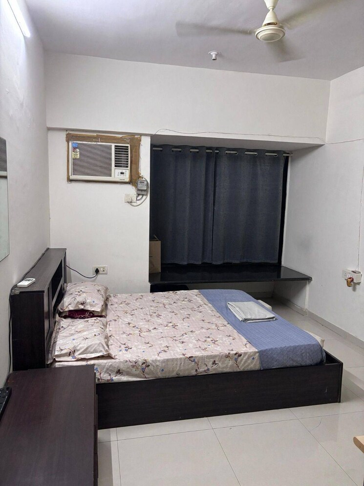 Bedroom, seven-bungalow 3 Bedroom 1100 Sq.Ft. Apartment In Andheri West Mumbai 9052408