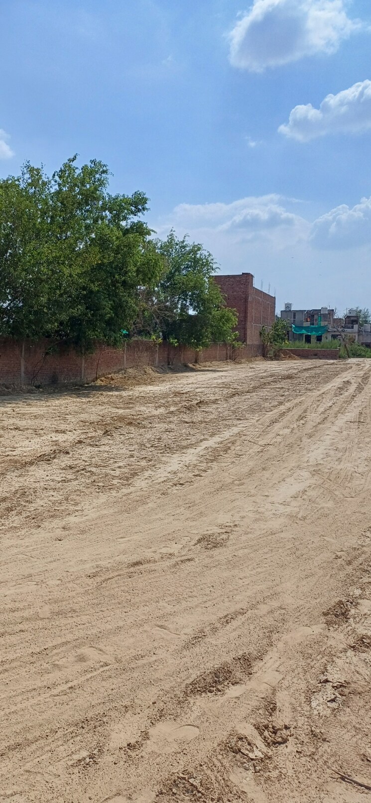 undefined, dheeraj nagar  90 Sq.Yd. Plot In Dheeraj Nagar Faridabad 9052410