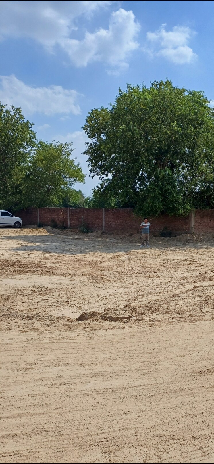 undefined, dheeraj nagar  91 Sq.Yd. Plot In Dheeraj Nagar Faridabad 9052417