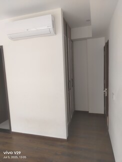 2.5 BHK + Study Room Apartment For Sale in Orchid Island