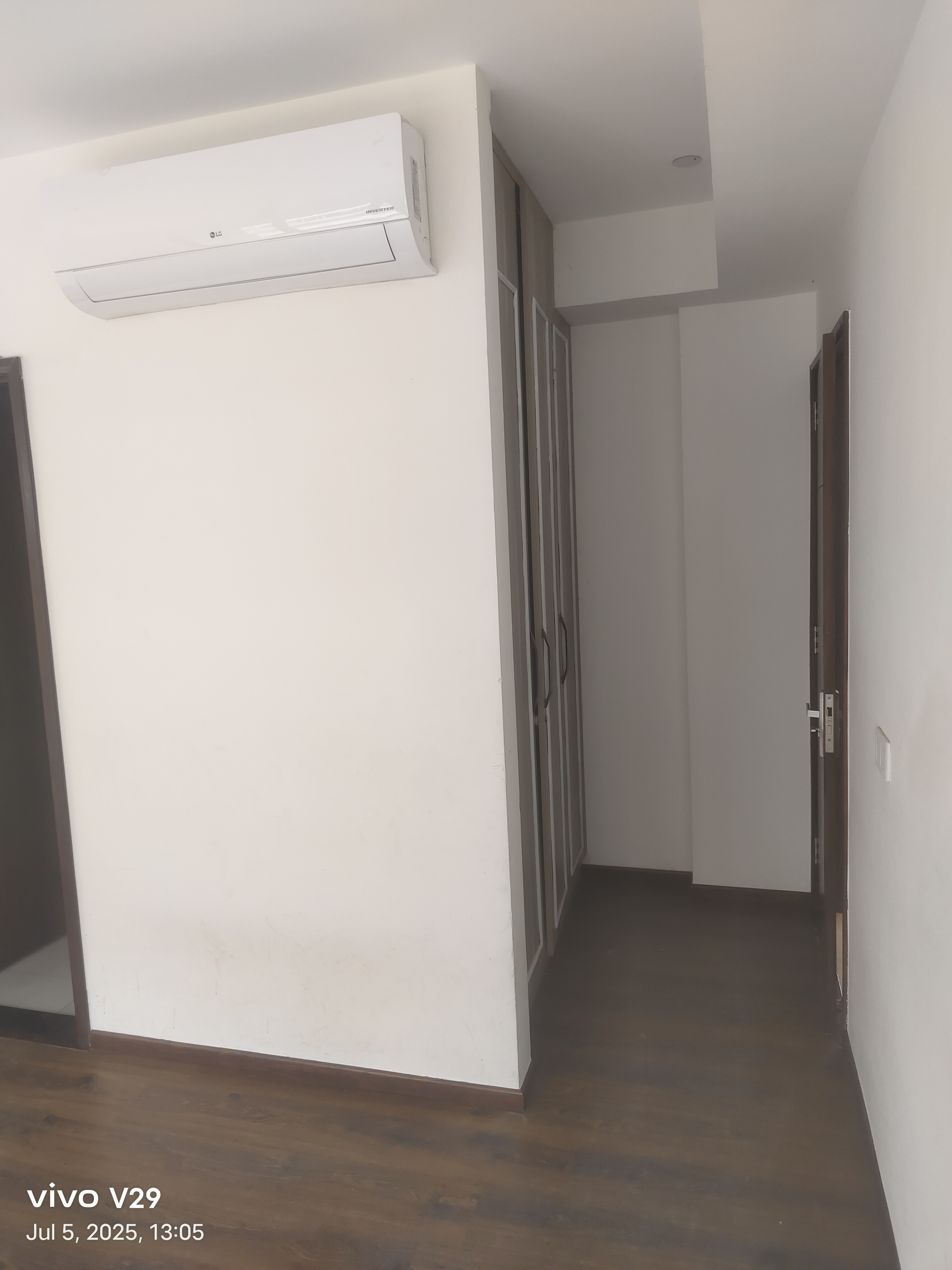 2.5 BHK + Study Room Apartment For Sale in Orchid Island