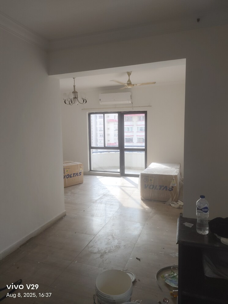 Room, unitech-palms 3 Bedroom 1634 Sq.Ft. Apartment In South City 1 Gurgaon 9052435