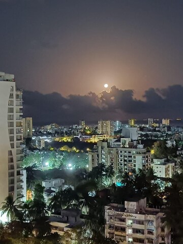 Master Plan in 3 BHK Apartment at Four Bunglows – for Rent