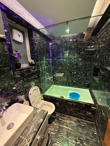 Team Area in 3 BHK Apartment at Lokhandwala Complex, Andheri West – for Rent