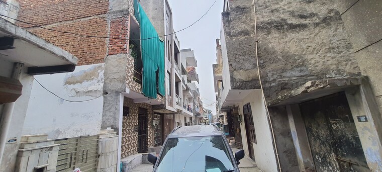 Balcony, ballabhgarh 3.5 Bedroom 125 Sq.Yd. Independent House In Ballabhgarh Faridabad 9052449