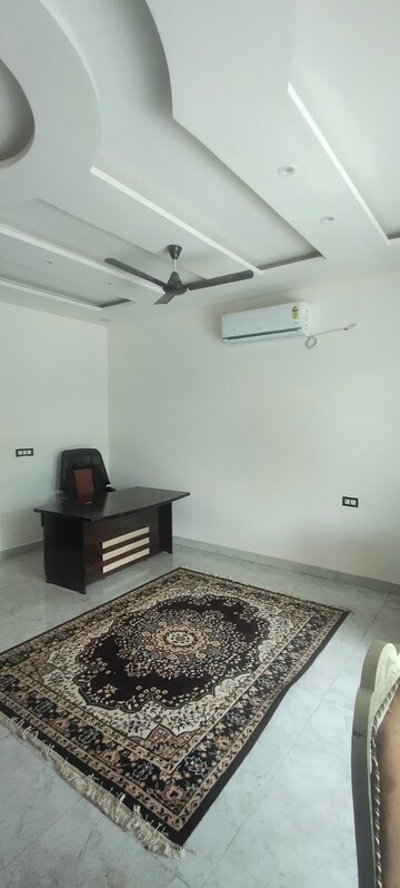 Living Room in 6+ BHK Independent House at Gomti Nagar – for Rent
