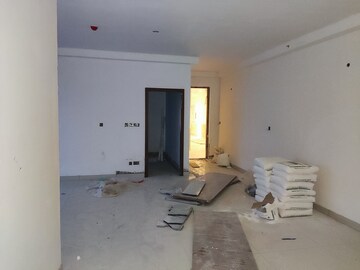 Room in 3 BHK Apartment at Aston Park At The Prestige City, Sarjapur – for Sale