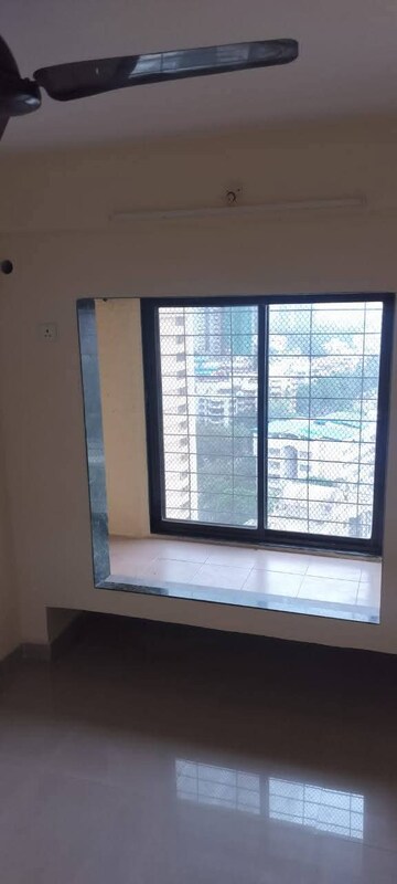 Room in 1 BHK Apartment at Sanjay Gandhi Nagar CHS, Malad East – for Rent