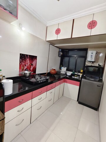 Kitchen in 1.5 BHK Apartment at Gada Estate, Matunga East – for Rent