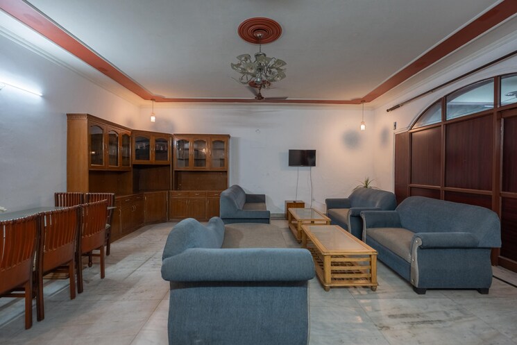 Living Room, sector 61 4 Bedroom 450 Sq.Mt. Builder Floor In Sector 61 Noida 9052534