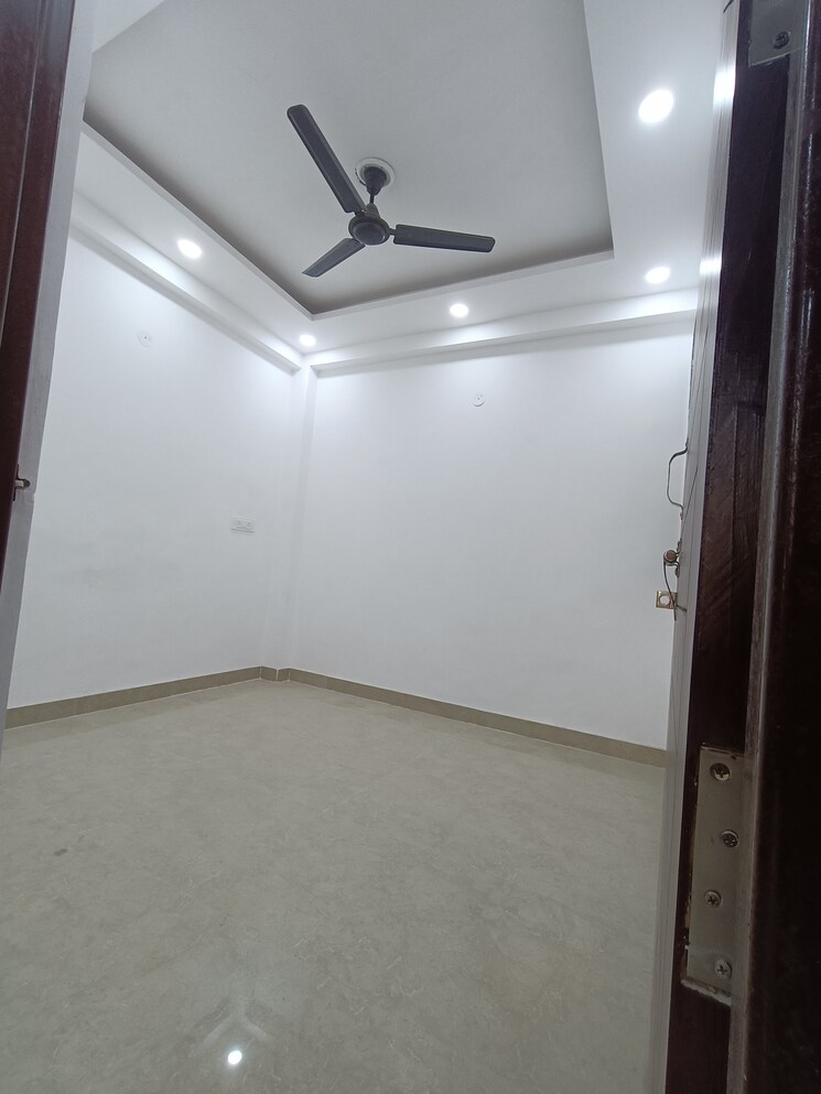 Room, mayur vihar phase 1 2.5 Bedroom 1100 Sq.Ft. Builder Floor In Mayur Vihar Phase 1 Delhi 9052554