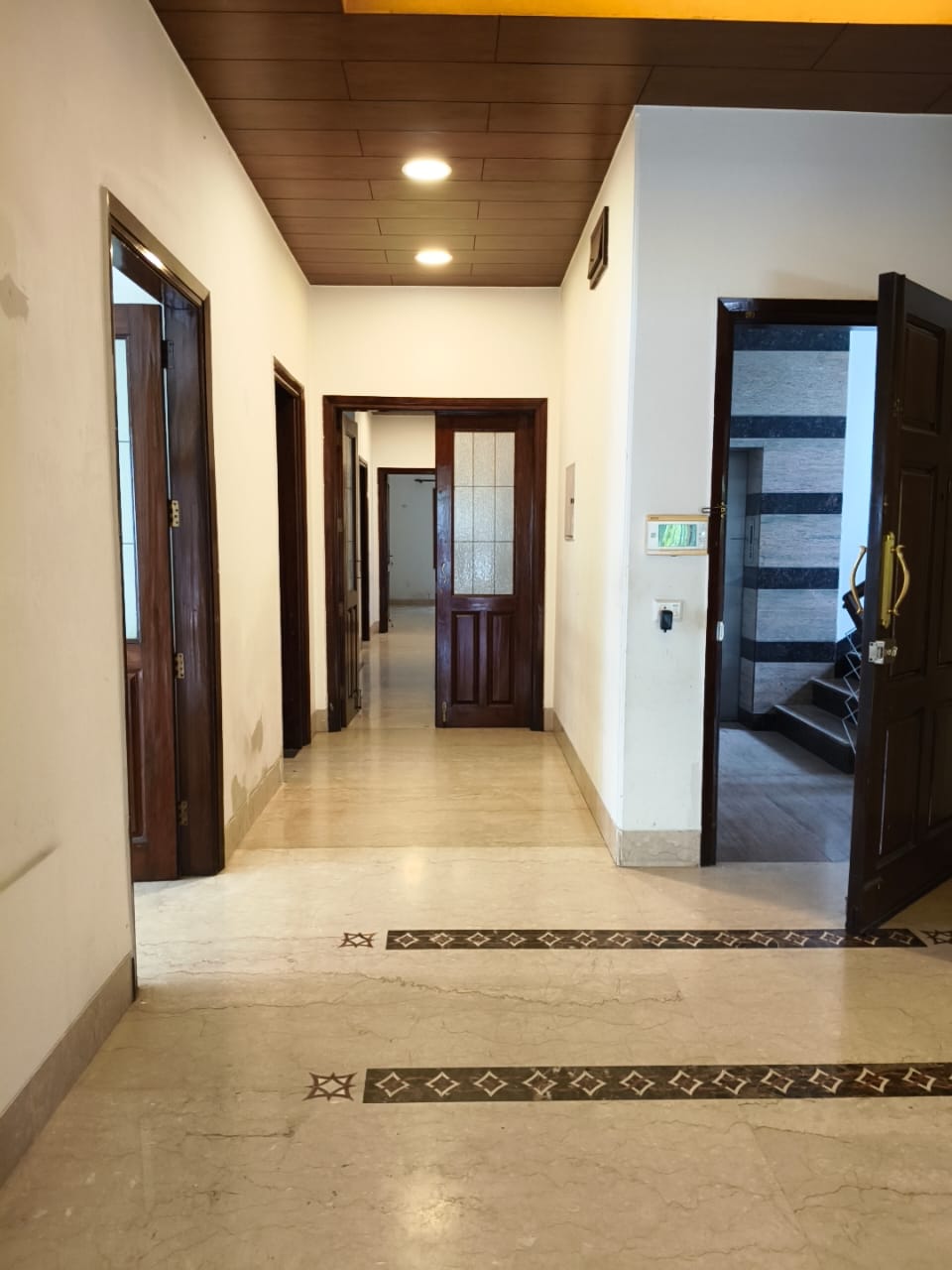 4 BHK + Servant Room,Extra Room Builder Floor For Rent in Panchsheel Park