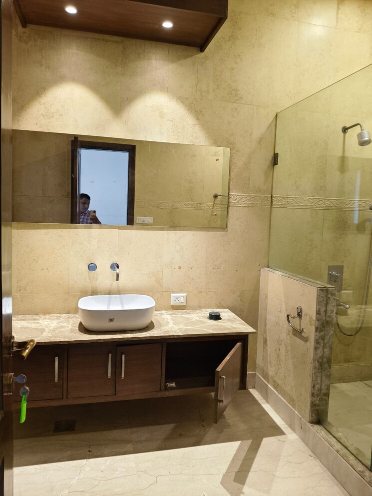 Kitchen, panchsheel park 4 Bedroom 4000 Sq.Ft. Builder Floor In Panchsheel Park Delhi 9052592