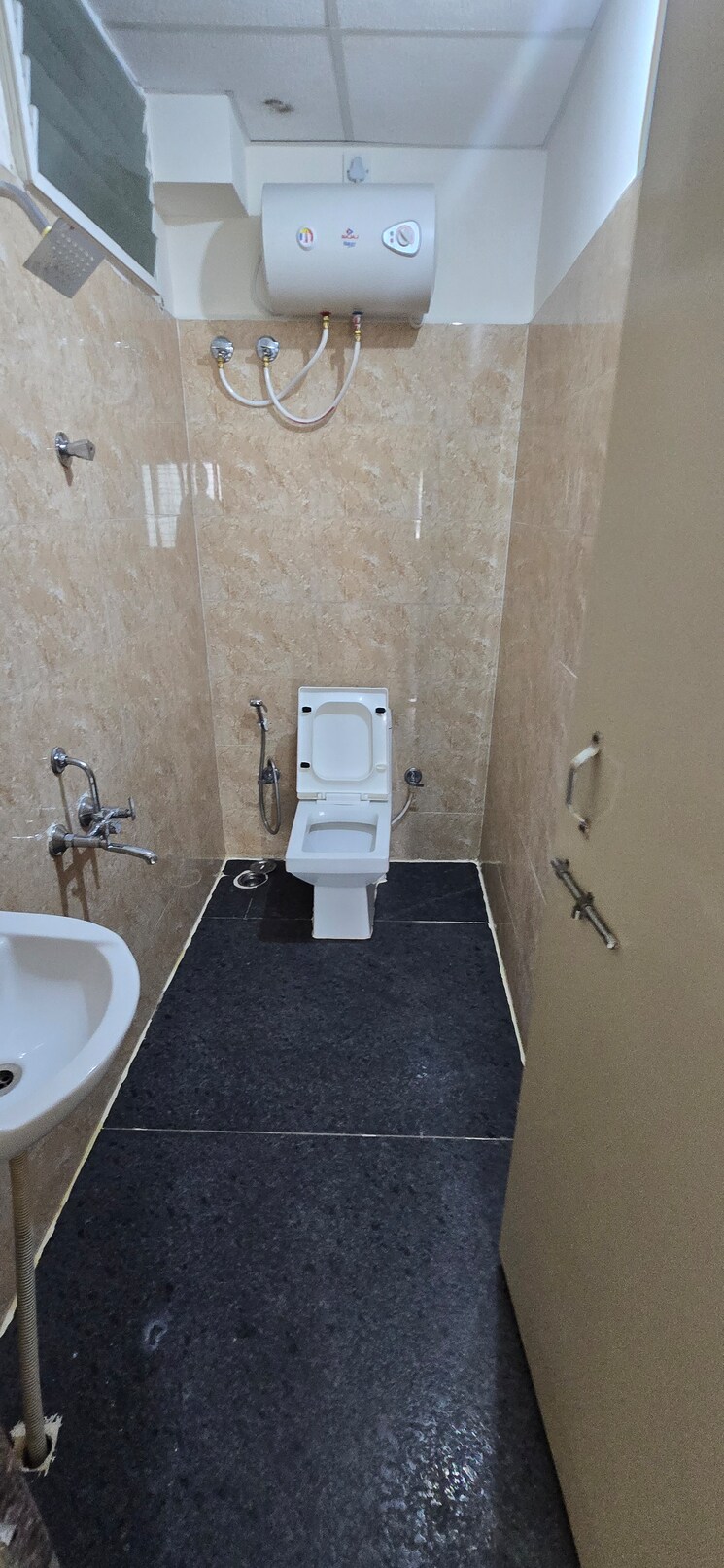 Bathroom, doddanekundi 1 Bedroom 630 Sq.Ft. Apartment In Doddanekundi Bangalore 9052602